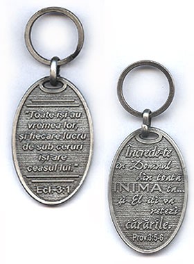 Breloc metal cu Eclesiastul 3:1 si Proverbe 3:5-6 [zamac]